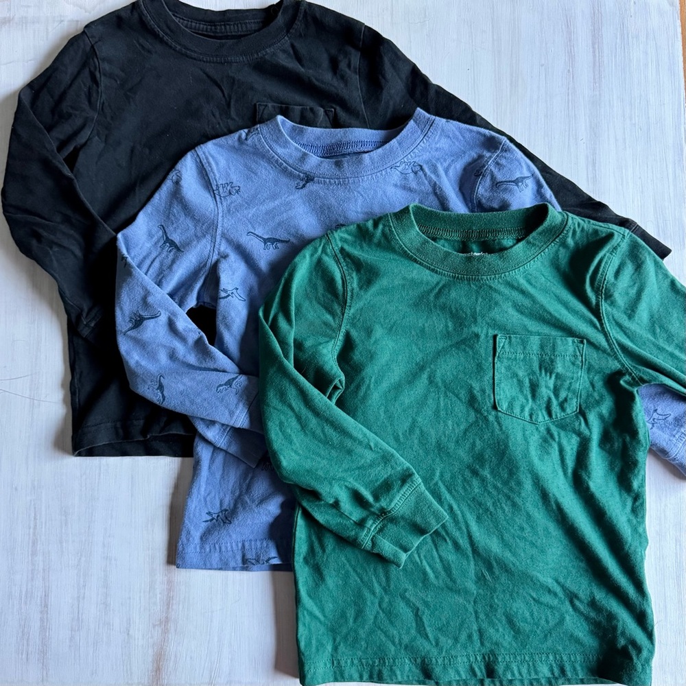 Carter’s long sleeved pocket t-shirts (size 3T)